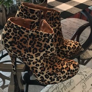 Ladies leopard booties